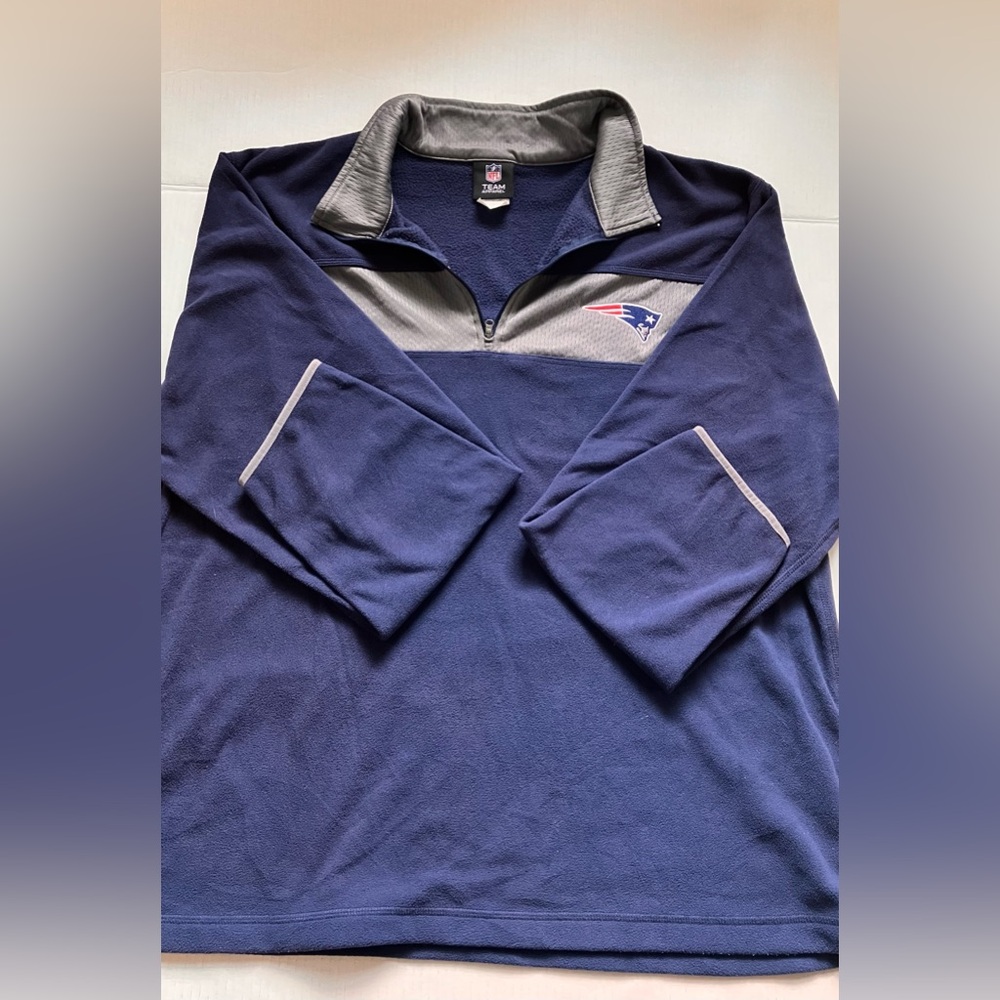 New England Patriots Men’s 1/4 Zip Pullover - Size XL